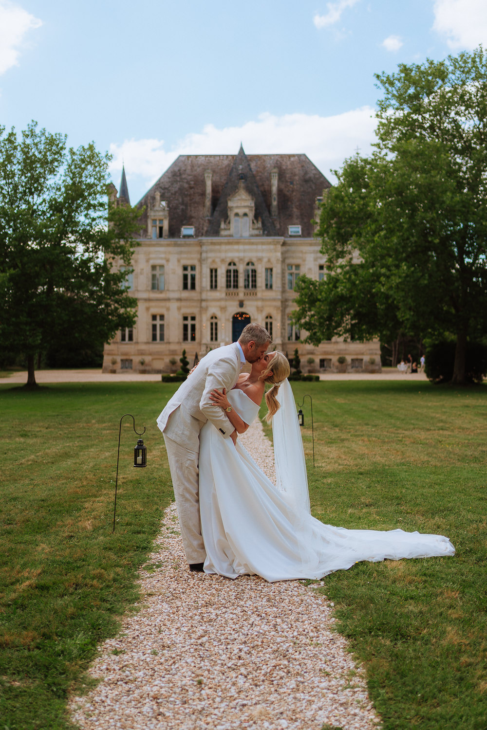 WEDDING PHOTOGRAPHY CHATEAU DE LA VALOUZE BORDEAUX FRANCE 015 1 WEDDING PHOTOGRAPHY CHATEAU DE LA VALOUZE BORDEAUX FRANCE 015 1